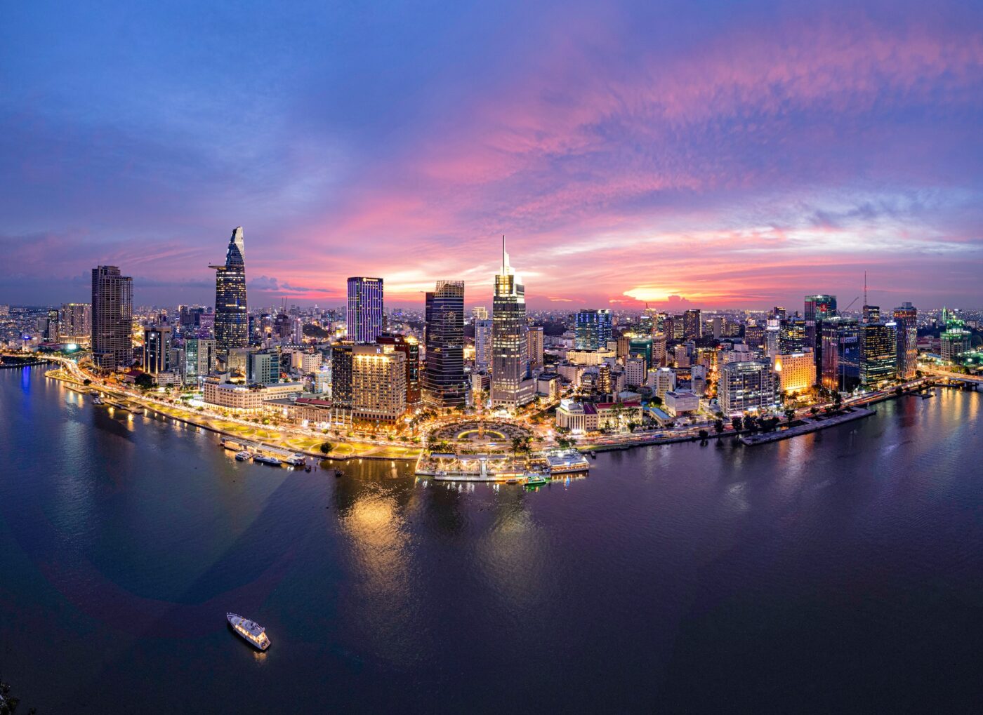 Sunset On Saigon Riverside, Ho Chi Minh City Vietnam. Photo Taken On June, 2023.